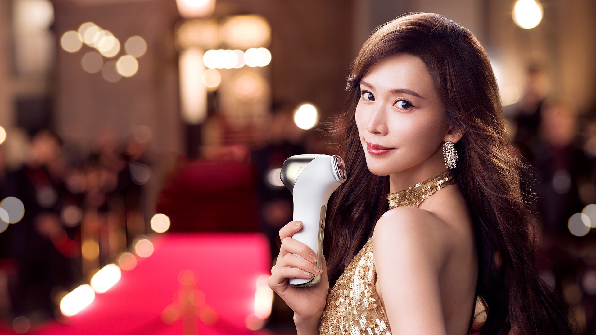 Lin Chi-ling and MYTREX MiRAY ONE Bring Luxury Skincare Home