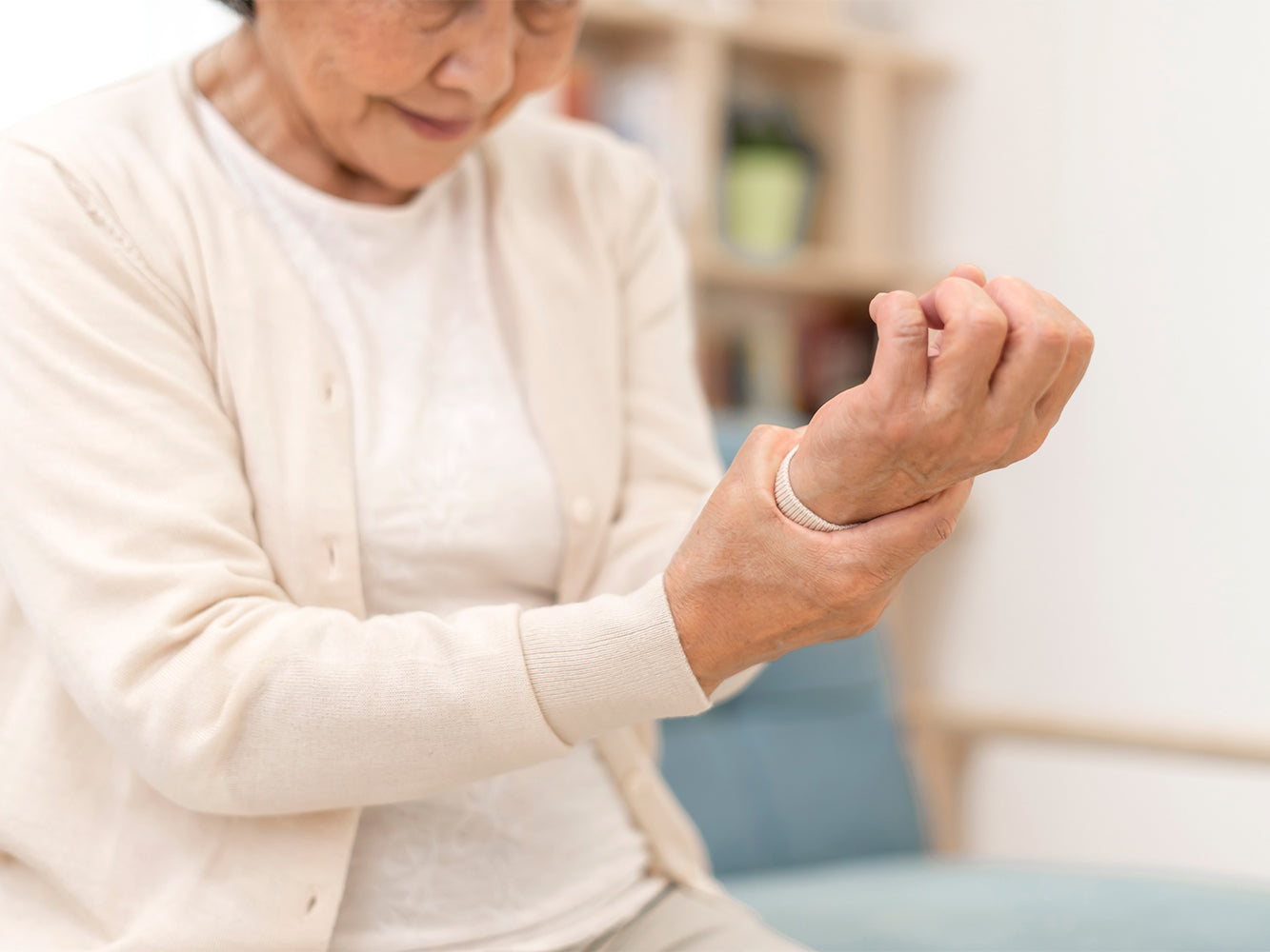 mytrex-elexa-hand-ems-training-device