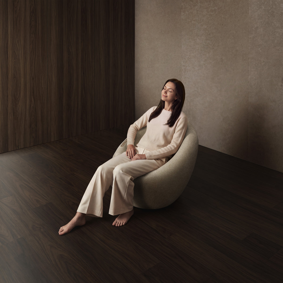 medicag-lc-egg-transforms-your-space-into-a-recovery-zone